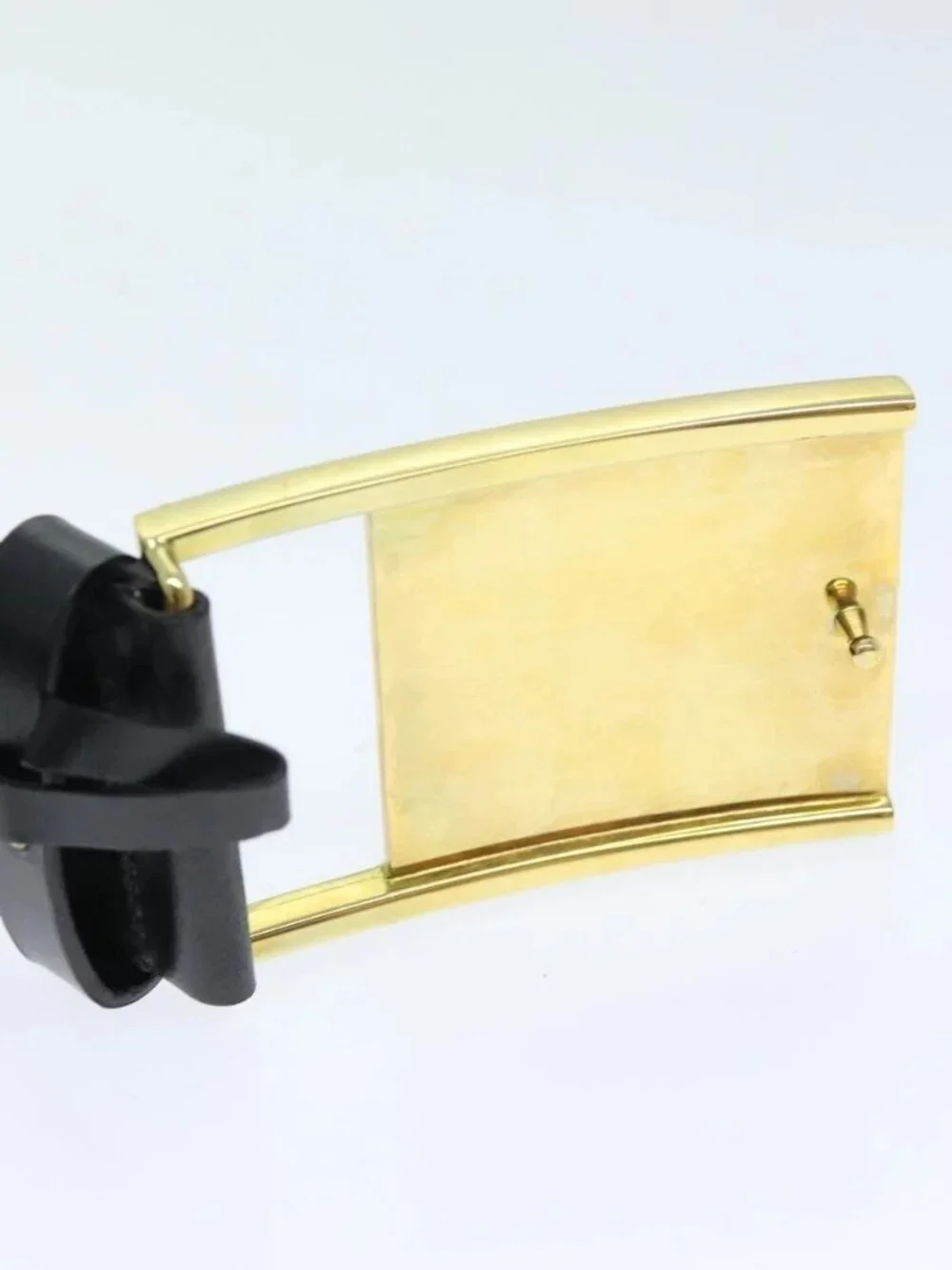 Gucci brand	gucci color	black